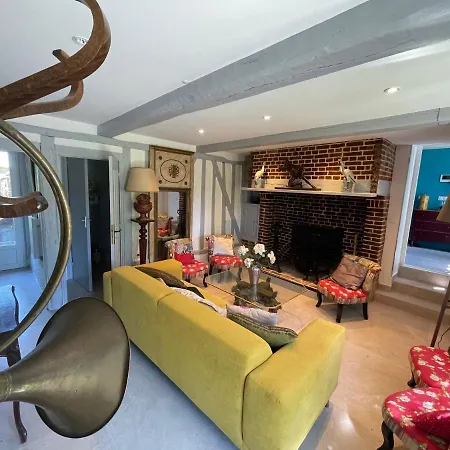 La Fontaine Romy בית הארחה Genneville