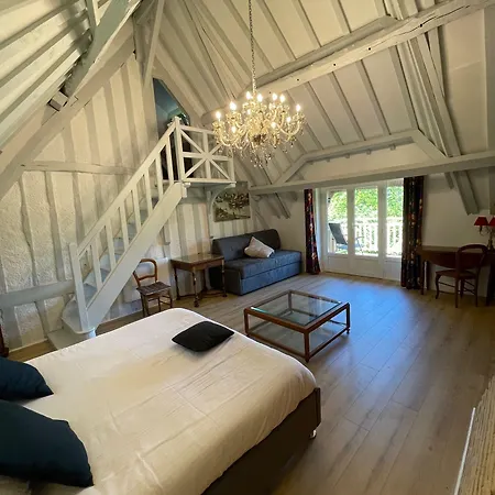 La Fontaine Romy Gæstehus 4*