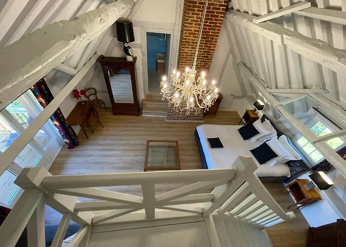 Guest house La Fontaine Romy 4*